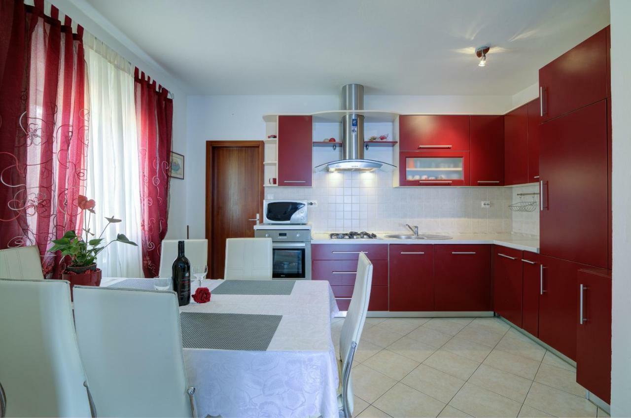 Apartment Luca Senj  Bagian luar foto