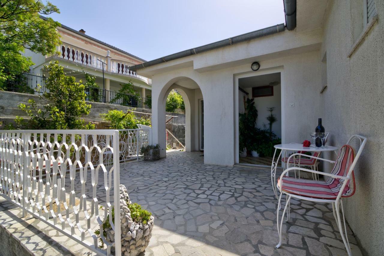 Apartment Luca Senj  Bagian luar foto