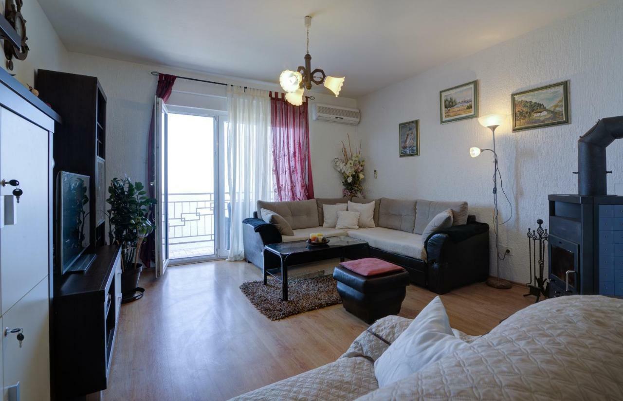 Apartment Luca Senj  Bagian luar foto